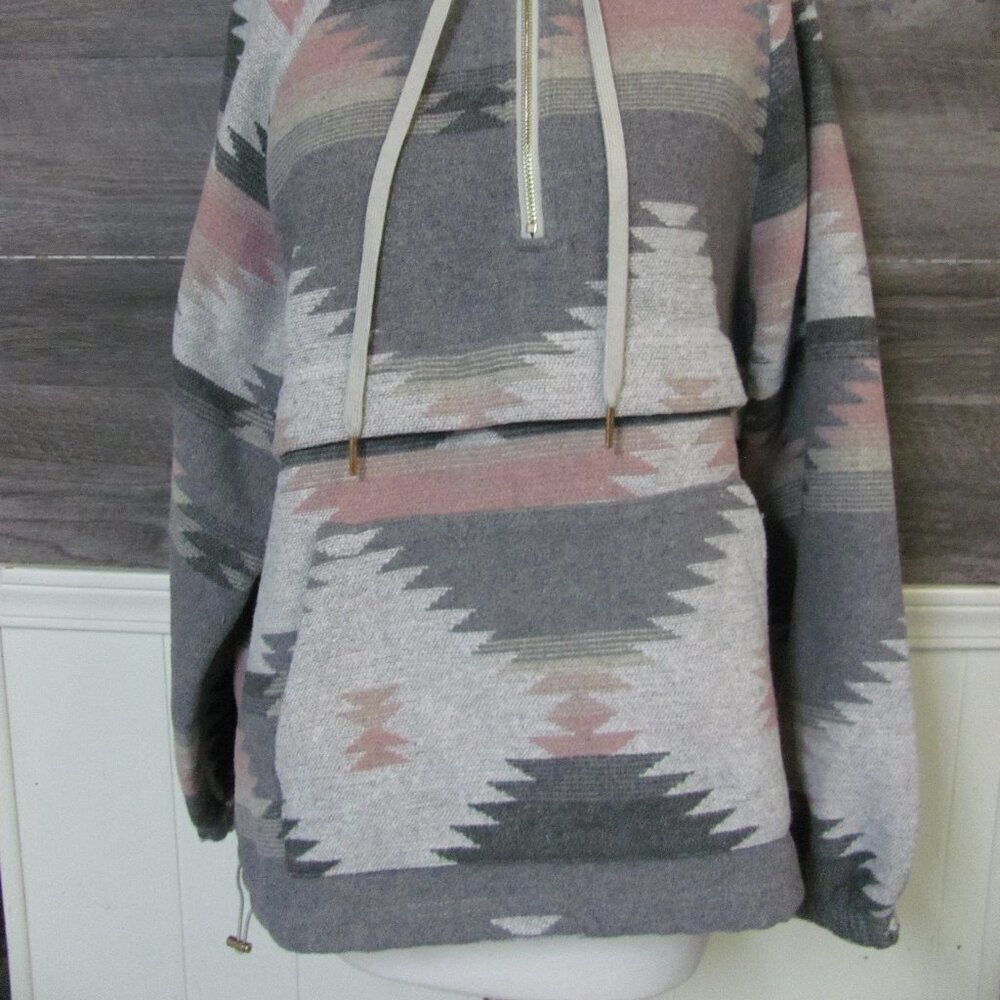 PINK AZTEC PRINT ZIPPERED HOODIE NEW WITH TAGS - Picture 7 of 8
